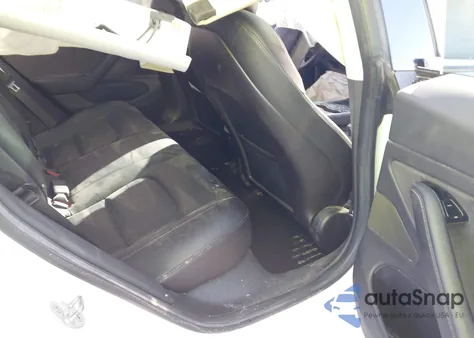 2018 Tesla Model 3 Long Range/Mid Range from USA, damaged, VIN 5YJ3E1EA6JF050149